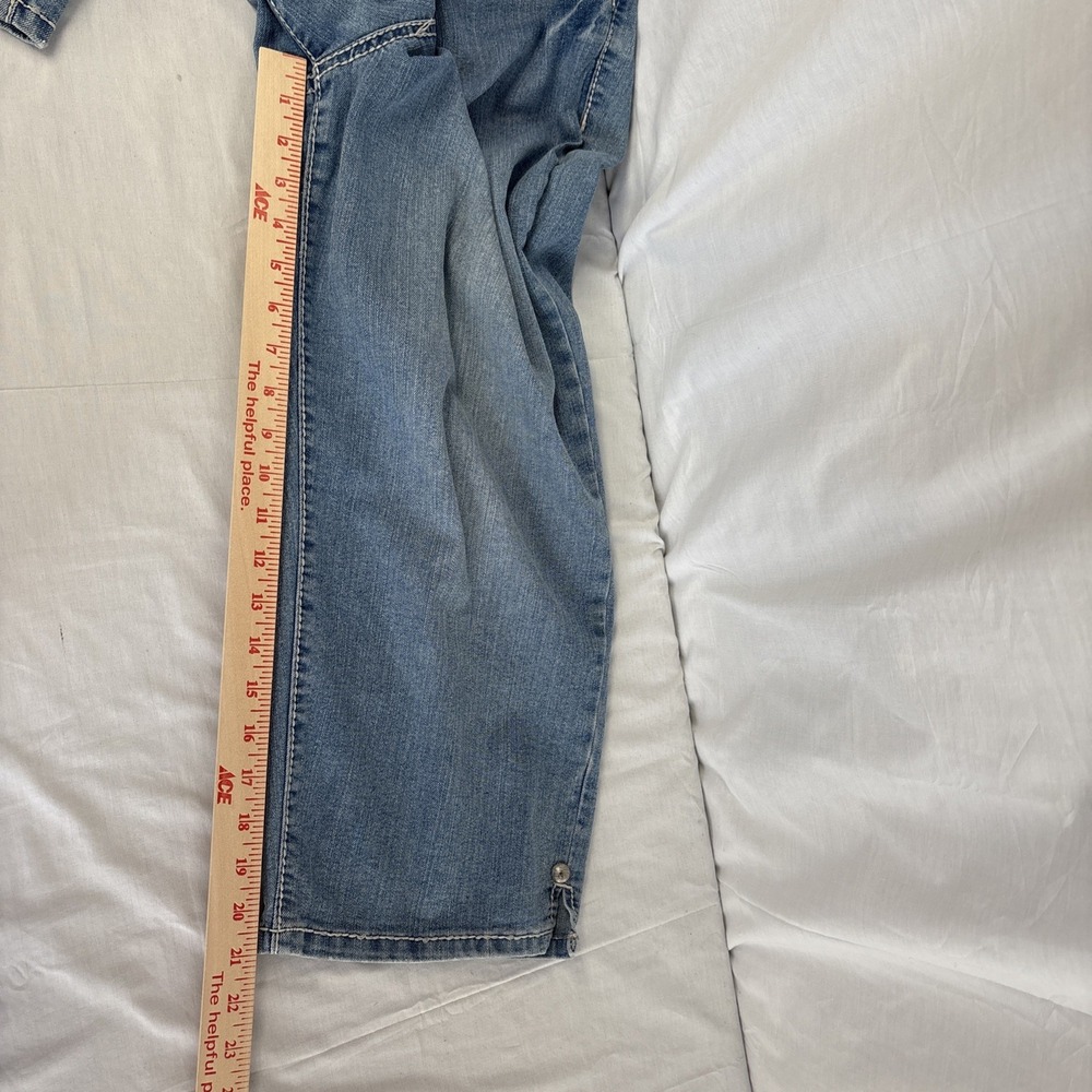 Style & Co Capris Womens Sz 16 Blue Denim w/ Rhinestones & Embroidery On Pockets - Picture 15 of 16